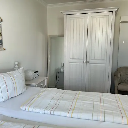 Apartment Haus Kiebitzsteert Kiebitzsteert, Strandflieder Norderney