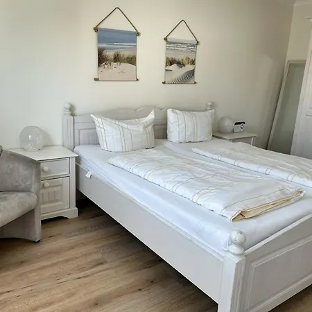 Apartment Haus Kiebitzsteert Kiebitzsteert, Strandflieder *