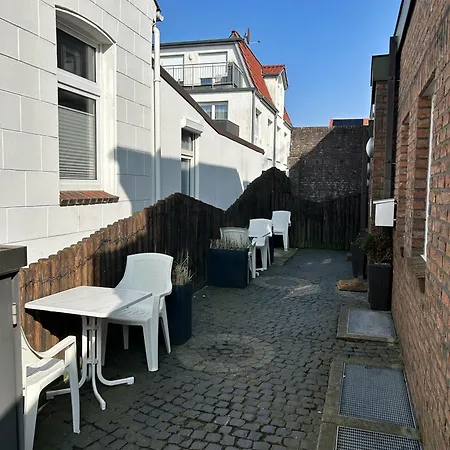 Haus Kiebitzsteert Kiebitzsteert, Strandflieder *